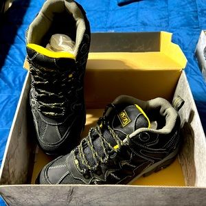 Mechanix Wear Boots Mens 9. Type P Boot TPS-05-090 PO #TPS-06 BRAND NEW IN BOX